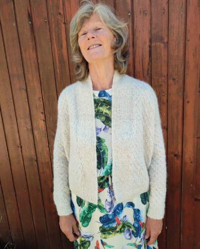 Juliette met trui van alpacawol